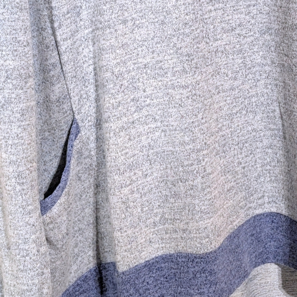 ☁️ NEW Cozy Raglan Blue Colorblock Loungewear Sweatshirt XXL Super Soft ☁️ - Picture 4 of 6